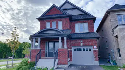 Detached in Oshawa