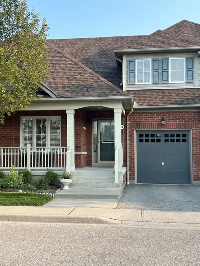 Condo Townhouse in Ajax