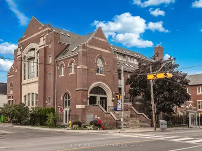 660 Pape Avenue 205, Toronto E01, On M4k 3s5