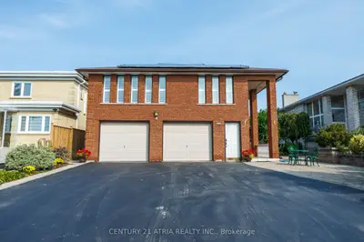 Detached in Pickering