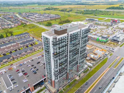 Condo Apartment in Oshawa
