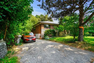 807 Scarborough Golf Clu Road, Toronto E09, On M1g 1j2