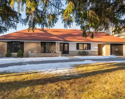 Detached in Oshawa