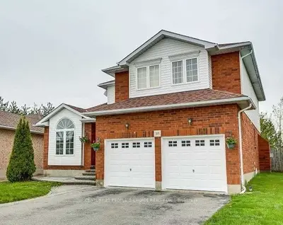 Detached in Oshawa