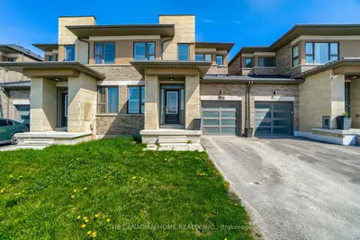 134 Vanier Street, Whitby, On L1r 0n3