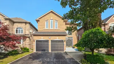 Detached in Pickering