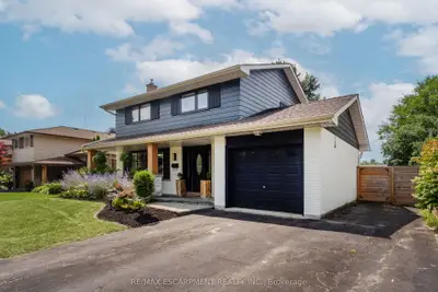 Detached in Oshawa