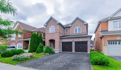 Detached in Oshawa