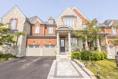 Att/Row/Townhouse in Ajax