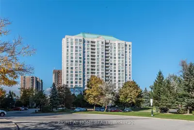 Condo Apartment in Toronto