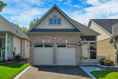 Detached in Oshawa