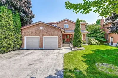 Detached in Clarington