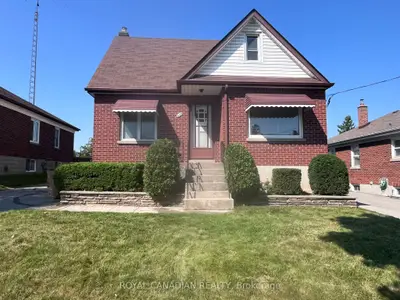 Duplex in Oshawa