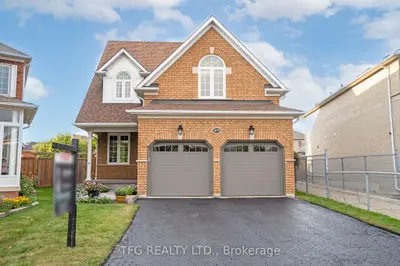 Detached in Pickering