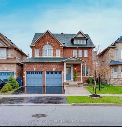 Detached in Toronto