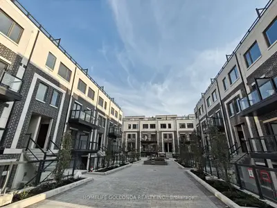Condo Townhouse in Toronto