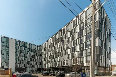 Condo Apartment in Oshawa