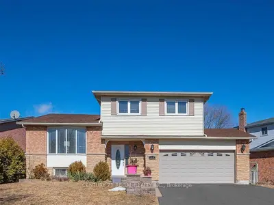 Detached in Oshawa