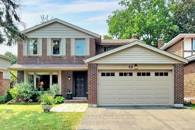 Detached in Toronto