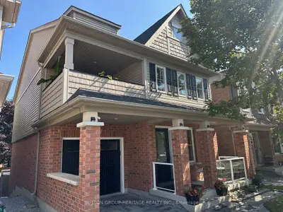 Detached in Oshawa