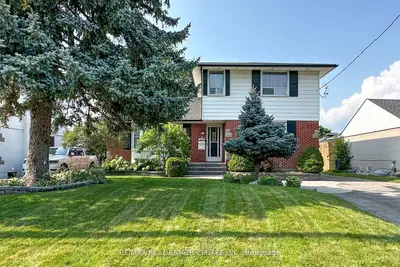 Detached in Oshawa