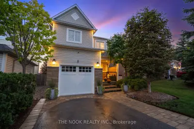 Detached in Whitby