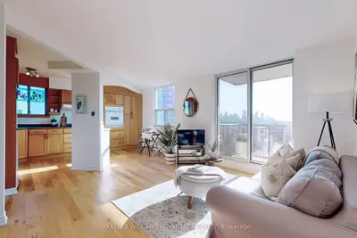 Condo Apartment in Toronto