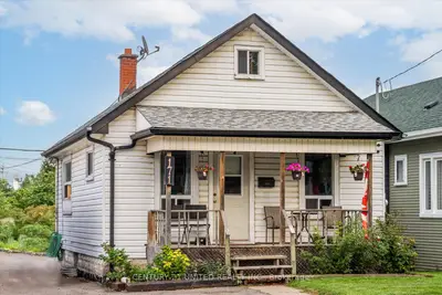 Detached in Oshawa