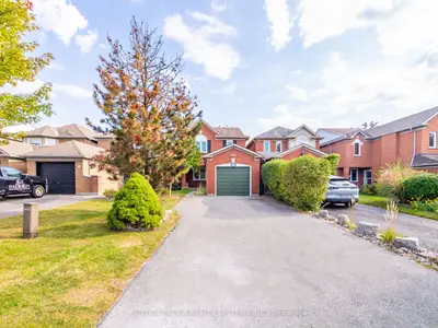 Detached in Pickering