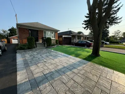 Detached in Toronto