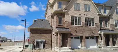 Condo Townhouse in Oshawa