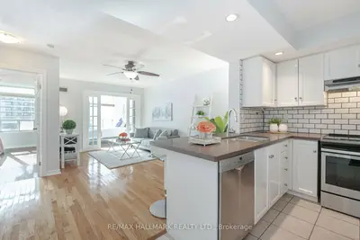 Condo Apartment in Toronto