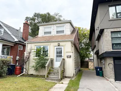 Detached in Toronto