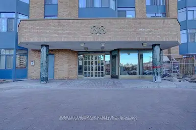Condo Apartment in Toronto