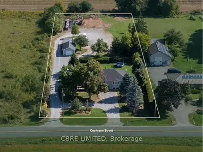 Detached in Whitby