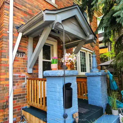 Detached in Toronto