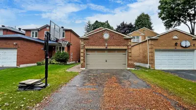 Detached in Toronto
