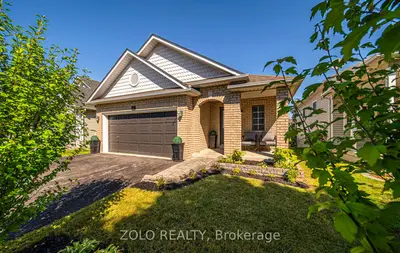 Detached in Scugog