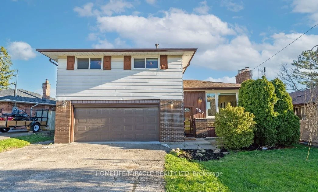 Detached in Oshawa