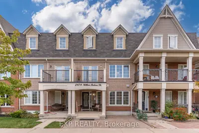 Att/Row/Townhouse in Pickering