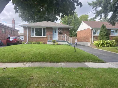 Detached in Oshawa