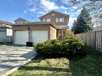 Detached in Pickering
