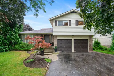 Detached in Oshawa