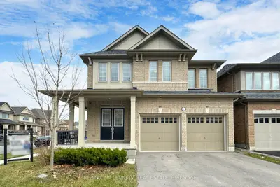 Detached in Oshawa