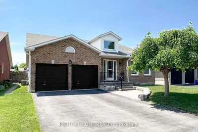 24 Inglewood Place N, Whitby, On L1n 8z9