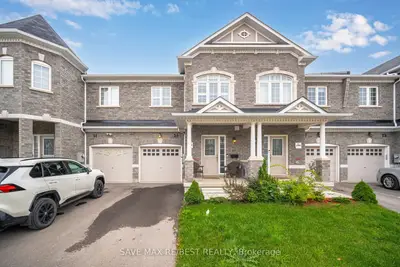 Att/Row/Townhouse in Ajax