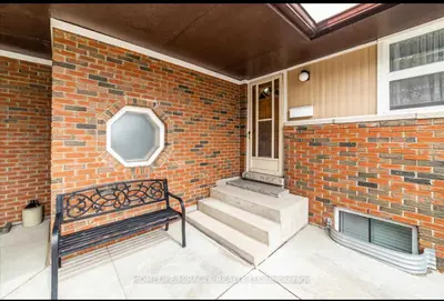 Detached in Pickering