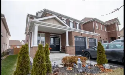 Detached in Oshawa