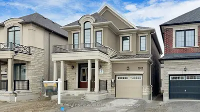 Detached in Pickering