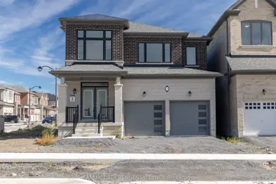 Detached in Oshawa